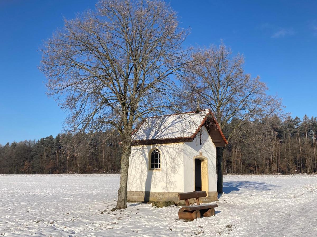 Ferienwohnung Franken Hallerndorf エクステリア 写真
